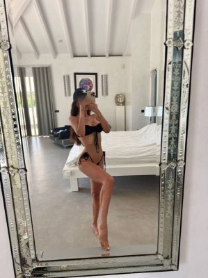 шлюшка Клава впервые в нуре (Новый Уренгой)